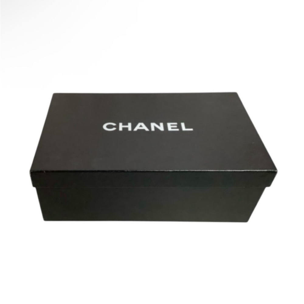 🆕💗CHANEL Black Quilted Patent Slide On Flats Sandals Mules CC Turn Lock GHW 37EU - Picture 16 of 16